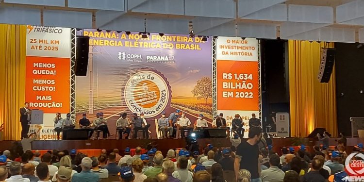 Governador do Paraná anuncia investimentos e destaca nova Ferroeste em evento realizado em Medianeira