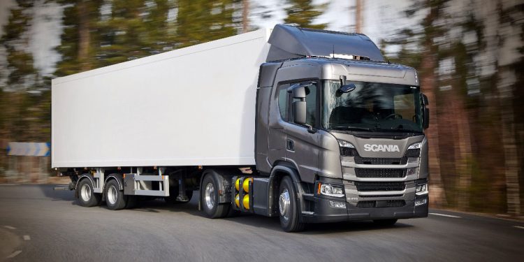 Paraná busca fomentar abastecimento com gás natural em veículos pesados