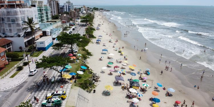 Paraná tem 61 pontos próprios para banhos e prática de esportes; cinco seguem impróprios