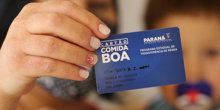 Mais de 50 mil famílias já utilizam o Cartão Comida Boa no Paraná