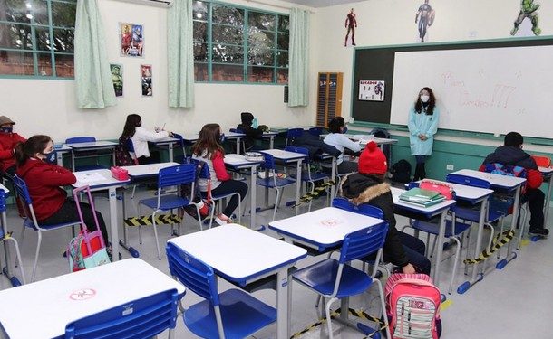Volta às aulas na rede municipal é adiada para o dia 21 de fevereiro