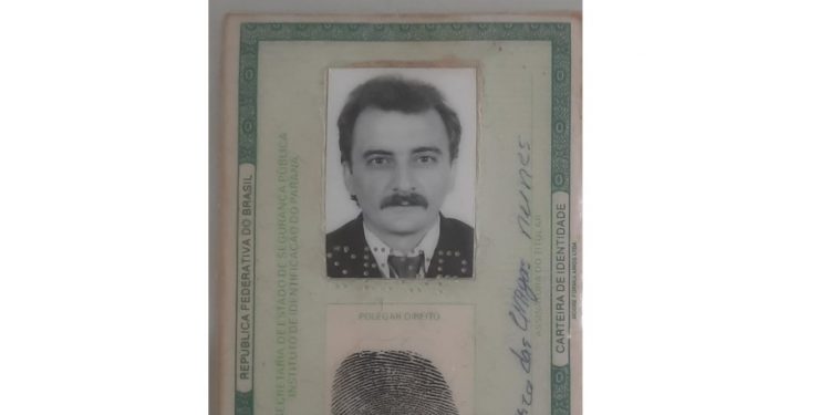 Homem encontrado morto em trilha espera identificação no IML