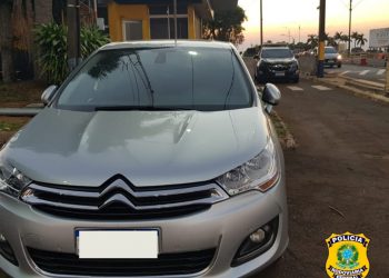 Veículo com queixa de furto é recuperado pela PRF na BR-277