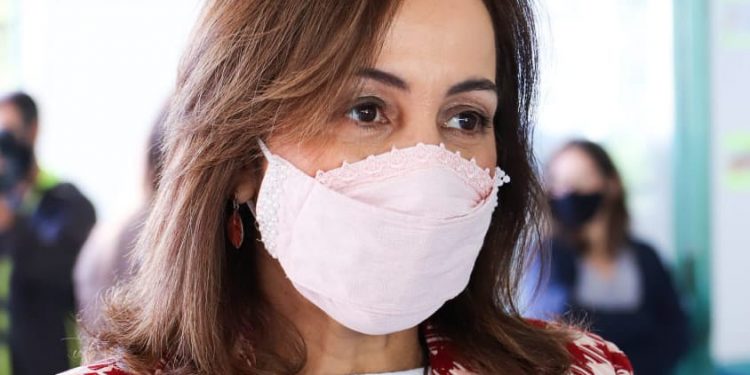 Secretária municipal de Saúde cumpre isolamento após teste positivo para covid