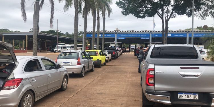Aduana argentina volta a registrar demora de 2 horas na fila; O motivo desta vez são os próprios argentinos