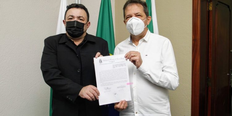 Prefeito Chico Brasileiro deve antecipar retorno das férias