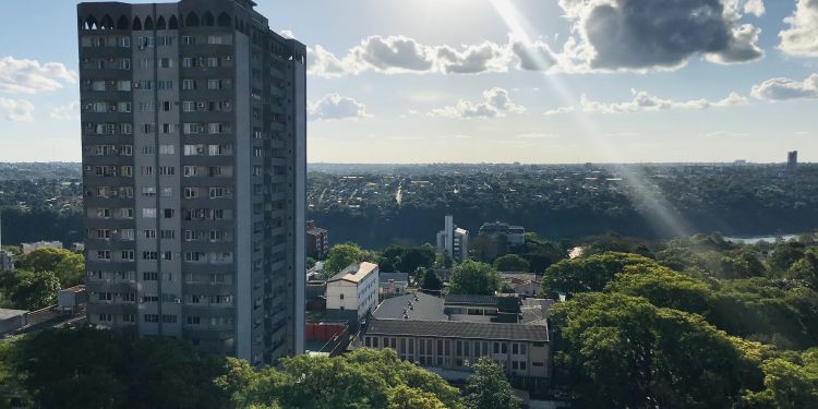 Onda de calor começa a perder força na fronteira