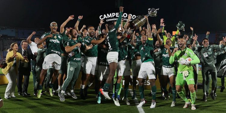 Palmeiras é eleito o melhor do mundo