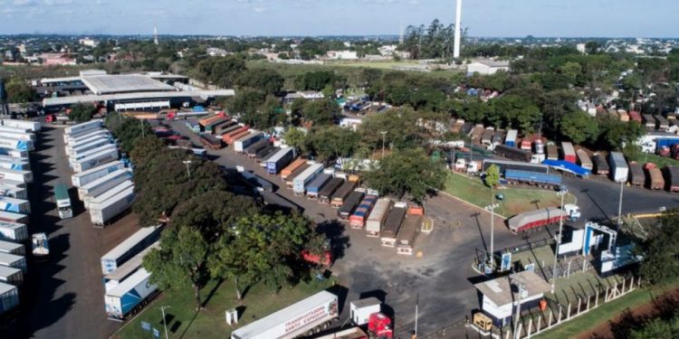 Operação Padrão de fiscais da Receita Federal em Foz do Iguaçu já influencia nos custos de produtos primários