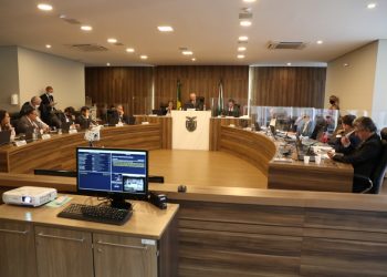 CCJ da Assembleia aprova constitucionalidade de proibição do passaporte da vacina