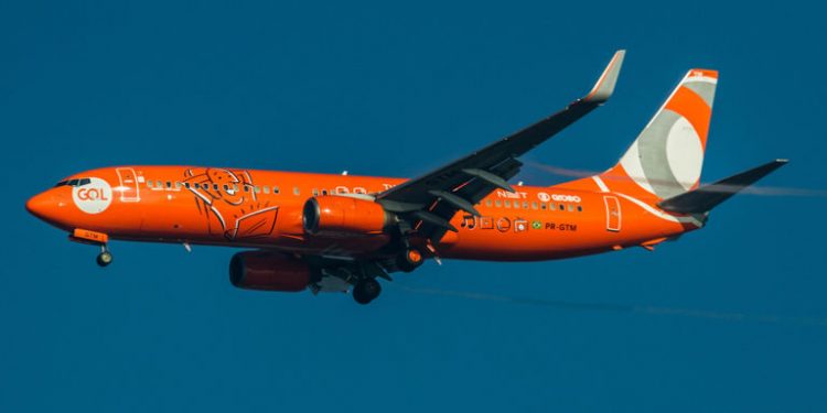 Avião com 118 passageiros arremete duas vezes, em Cascavel e Foz, antes de conseguir pousar