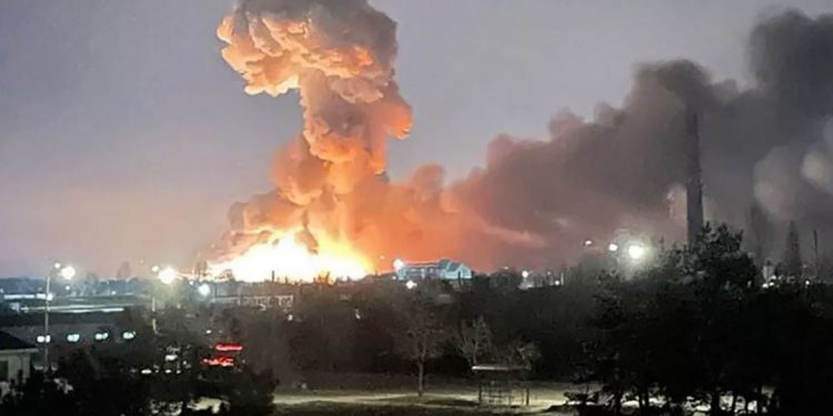 Cerca de 800 soldados russos foram mortos em confronto, afirma Ucrânia