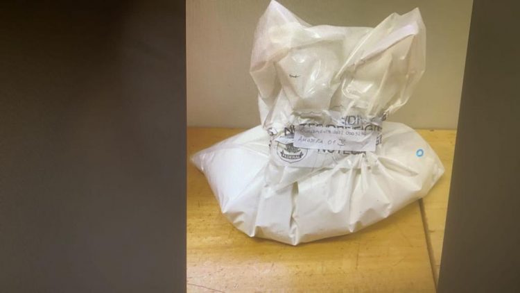 PF prende paraguaia com cocaína no aeroporto de Foz do Iguaçu