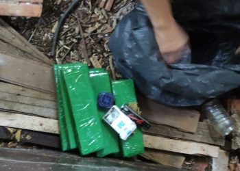 Rocam apreende 4,3 kg de maconha na Favela do Monsenhor