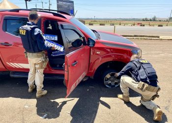 “Fuga de cinema” em Santa Terezinha: PRF e DENARC recuperam veículo furtado
