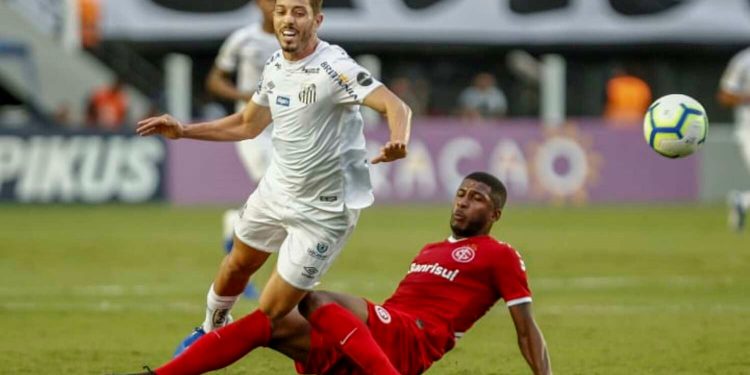 Confira o histórico de confrontos entre Santos x Internacional