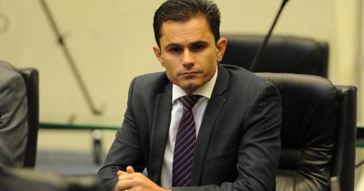 Deputado Márcio Pacheco classifica “passaporte sanitário” como ilegal