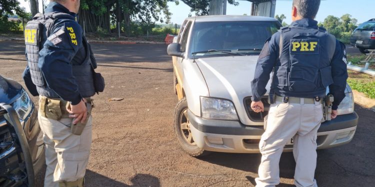 Após fuga pela contramão na BR-277, PRF recupera veículo furtado em Toledo