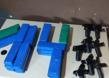Drogas e armas com destino a Curitiba são apreendidas pela PM