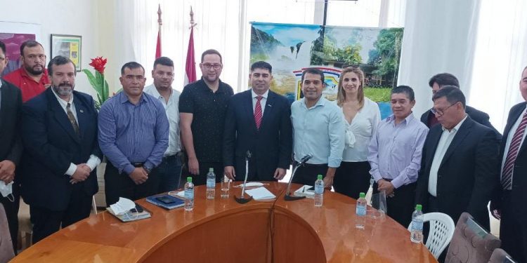 Começam a conversar sobre projeto de ponte entre Puerto Iguazú e Presidente Franco