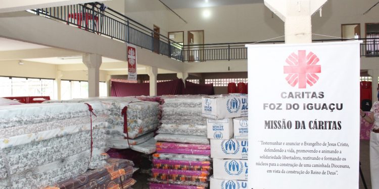 Caritas Foz do Iguaçu recebe doações da Agência da ONU para Refugiados