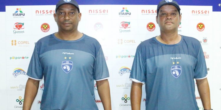 Foz Cataratas anuncia Makanaki e Paulo Evandro a frente da base
