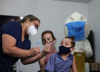 Foz reabre agendamento para vacinação contra a Covid em crianças de 5 a 11 anos