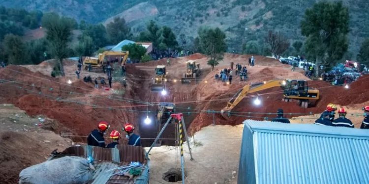 Menino que ficou 5 dias preso em poço é retirado, mas não sobrevive; entenda