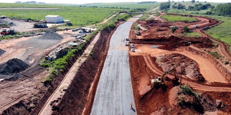 Após mais de seis décadas de espera, Estrada da Boiadeira vira realidade no Noroeste do Paraná