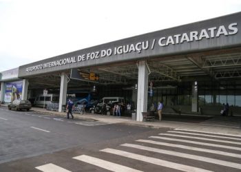 Aeroporto de Foz deve receber 20 mil passageiros durante o carnaval