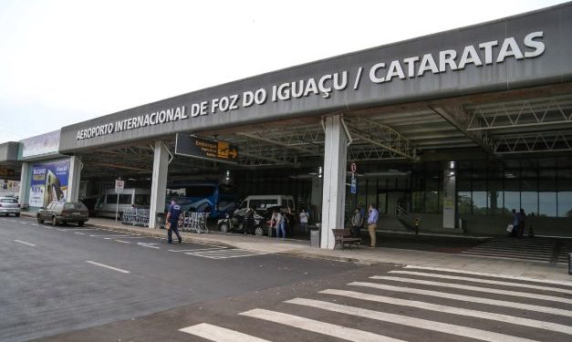 Aeroporto de Foz deve receber 20 mil passageiros durante o carnaval