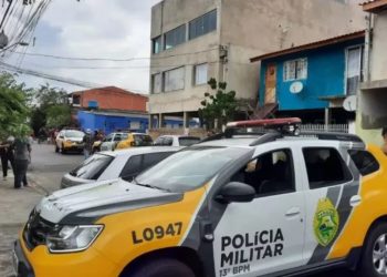 Suspeito morre em confronto e três são presos após invadirem casa no Paraná