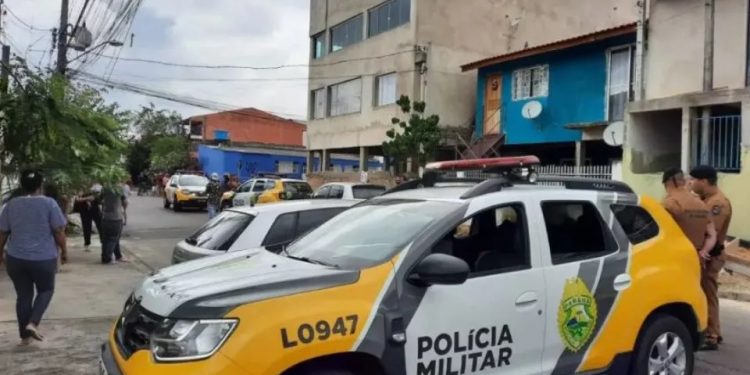 Suspeito morre em confronto e três são presos após invadirem casa no Paraná