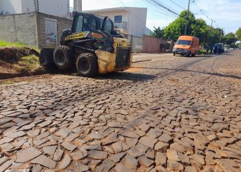 Ruas do Jardim Ipê recebem pavimentação
