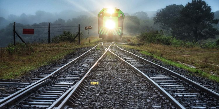 Ferroeste impulsiona economia do Paraná com alta de 13% na movimentação