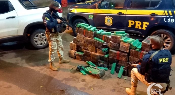 Polícia apreende 590 quilos de maconha carregada em Santa Helena