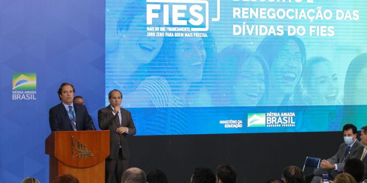 Prazo para renegociação do Fies será de 7 de março a 31 de agosto