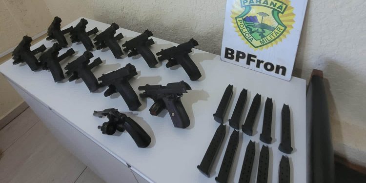Pistolas e carregadores são apreendidos em Matelândia