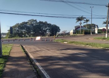 Obra na Costa e Silva desvia o trânsito para a Avenida Venezuela