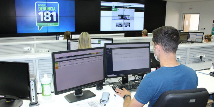 Tráfico de drogas e maus-tratos a animais lideram comunicações de crimes ao Disque Denúncia 181