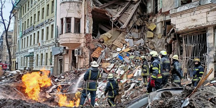 OMS denuncia 43 ataques contra instalações de saúde na Ucrânia
