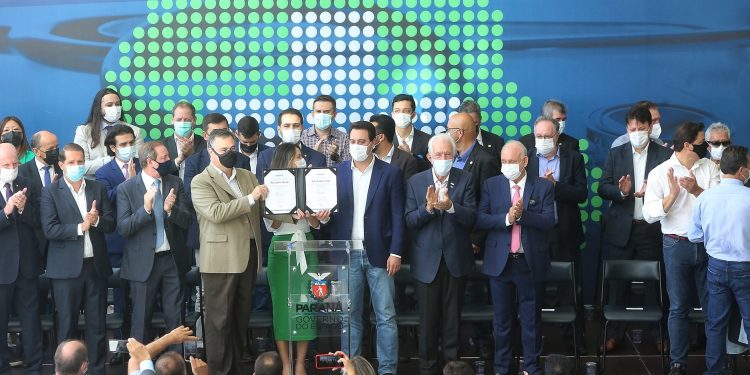 Estado investirá R$ 250 milhões em saúde nos municípios, maior pacote da história do Paraná