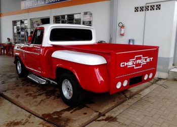 Chevrolet D10 é furtada em Serranópolis e depois flagrada abastecendo em Medianeira