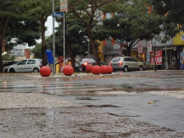 Outono reserva frente fria e ventania em todo o Paraná (Foto: Galeria/Rádio Cultura)