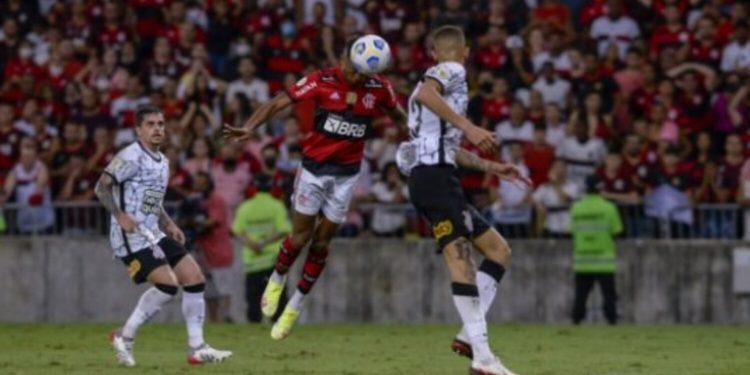 Confira o histórico de confrontos entre Corinthians x Flamengo