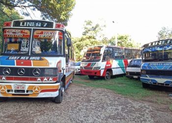 Prefeitura de CDE retira de circulação 18 ônibus coletivos sucateados