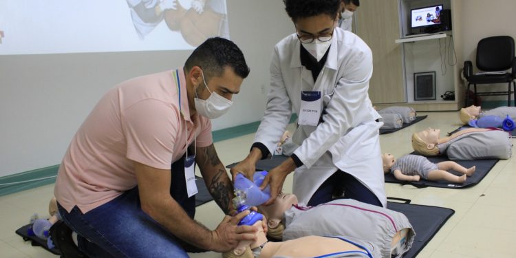 Hospital Costa Cavalcanti abre nova turma para curso de Suporte Básico de Vida