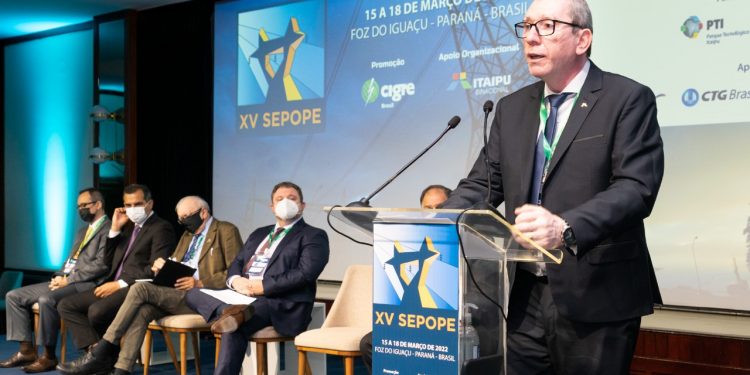 Transformações do setor elétrico serão intensificadas nos próximos anos, indicam especialistas