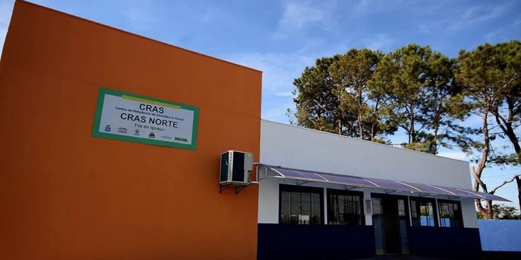 CRAS de Foz do Iguaçu estão atualizando cadastro para recebimento do Auxílio Brasil