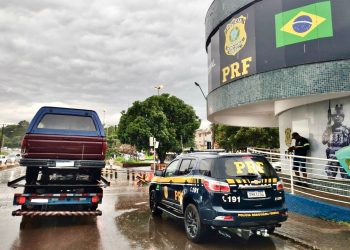 Veículo furtado em Toledo é recuperado pela PRF na Ponte da Amizade